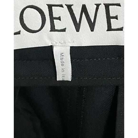 Loewe Knee-Length Shorts in Black Wool - Picture 3 of 3